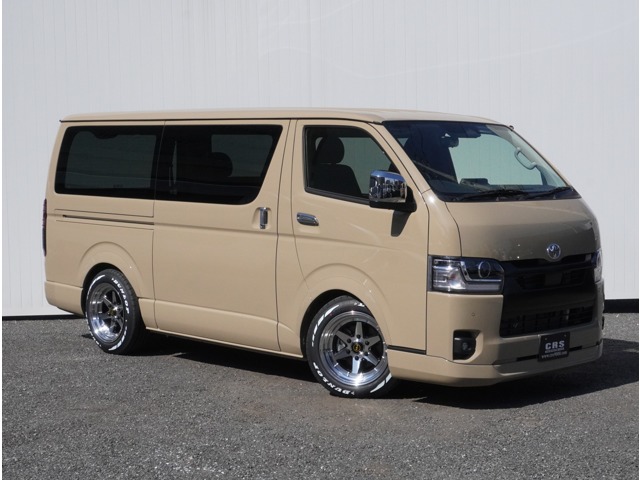 Toyota Hiace Van 5
