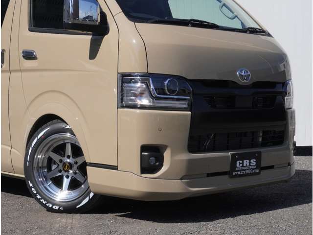 Toyota Hiace Van 8