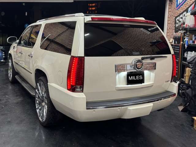 Cadillac エスカレード 2