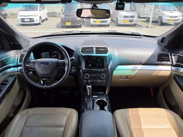 Ford Explorer 5