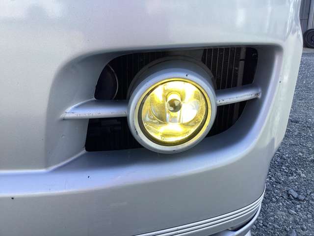 Toyota Hiace Van 11