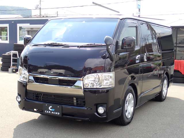 Toyota Hiace Van 2