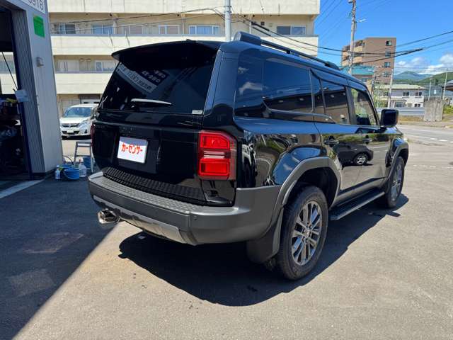 Toyota Land Cruiser 250 6