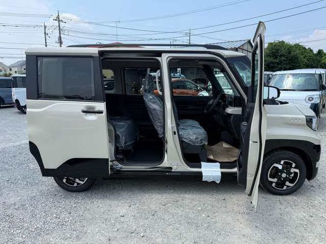 Mitsubishi Delica Mini 6