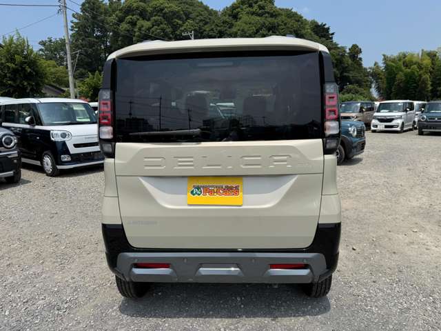Mitsubishi Delica Mini 9