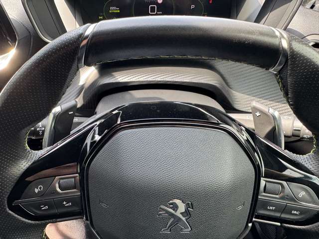Peugeot SUV 2008 12