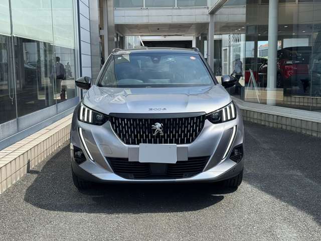 Peugeot SUV 2008 2