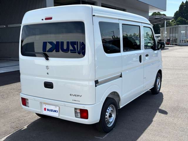 Suzuki Every 9