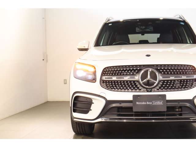 Mercedes-Benz GLB 11
