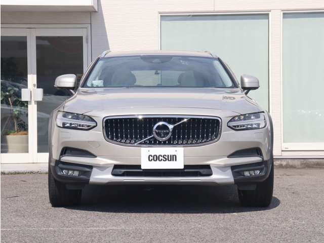 Volvo V90 Cross Country 5