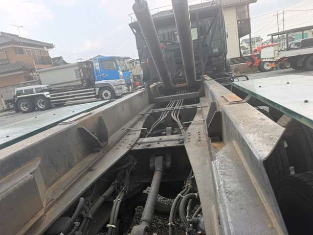 UD Trucks Quon 11