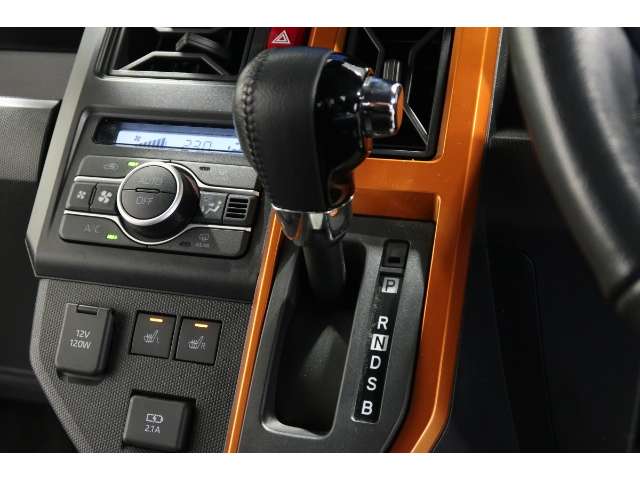 Daihatsu Taft 12