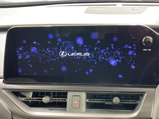 Lexus UX 5
