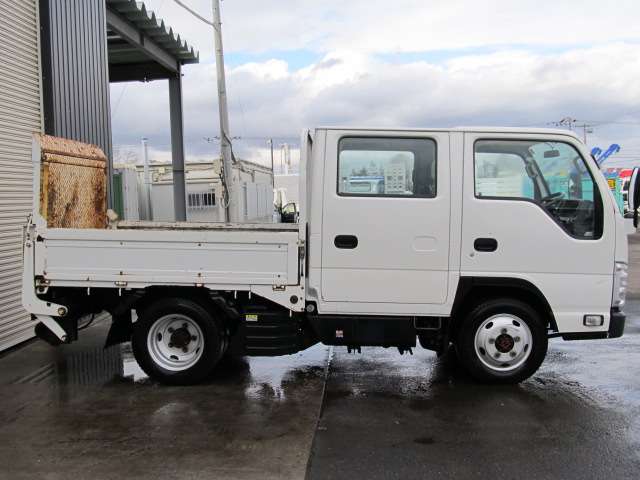 Isuzu Elf 4