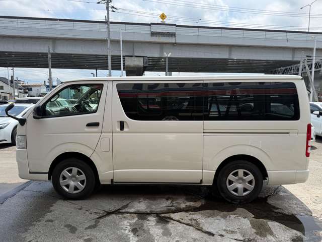 Toyota Regius Ace 3