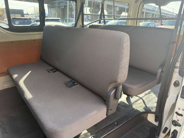 Toyota Regius Ace 8