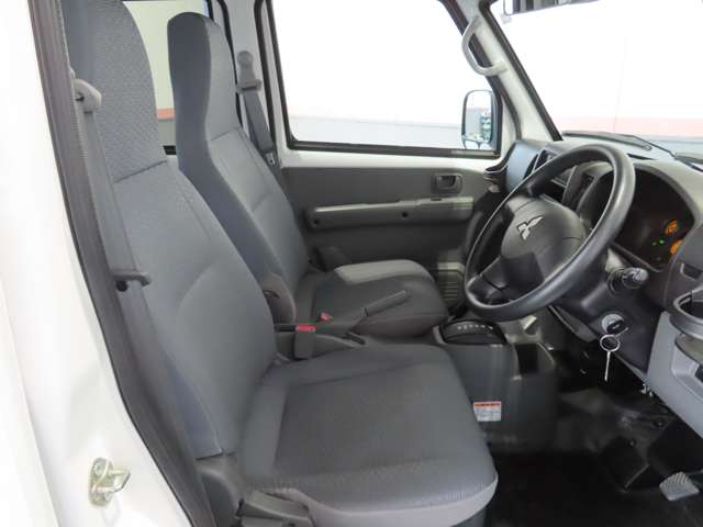 Mitsubishi Minicab EV 4