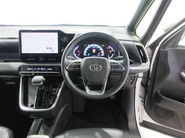 Toyota Noah 3