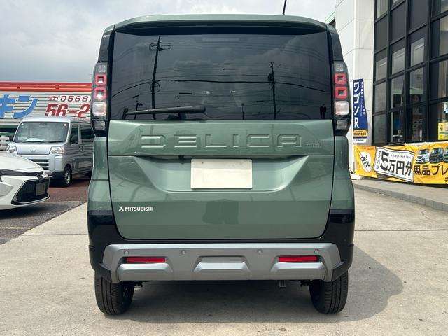 Mitsubishi Delica Mini 7