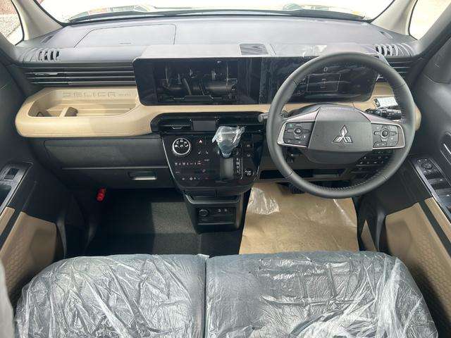 Mitsubishi Delica Mini 10