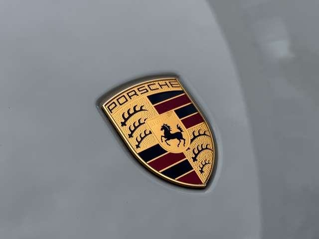 Porsche Macan 10