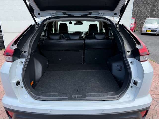 Mitsubishi Eclipse Cross 11