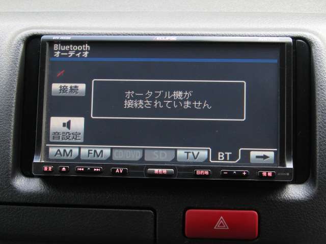 Toyota Hiace Van 5