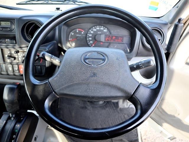 Hino Dutro 4
