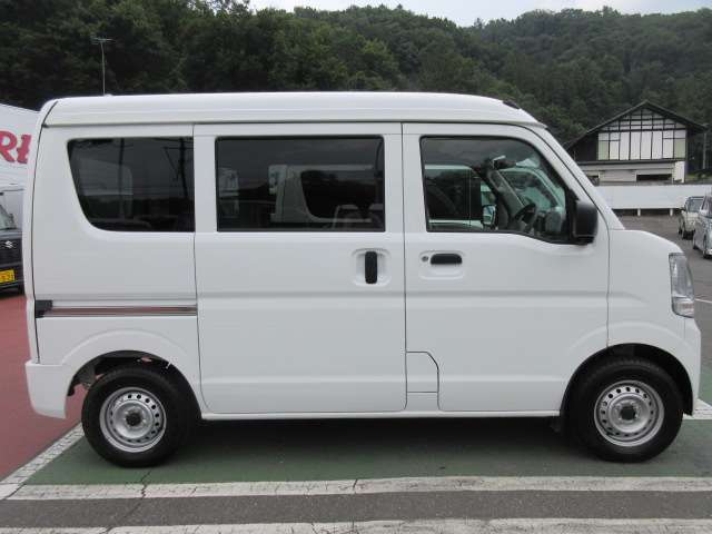 Suzuki Every 9