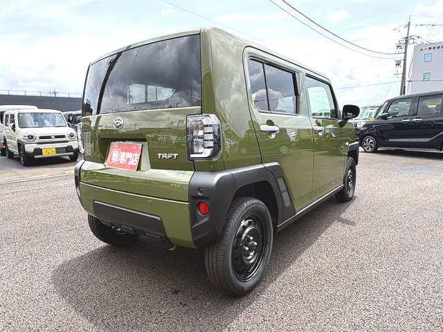 Daihatsu Taft 9