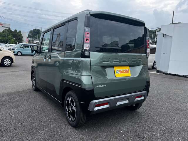 Mitsubishi Delica Mini 10