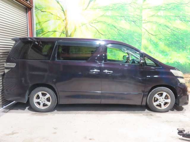 Toyota Vellfire 5