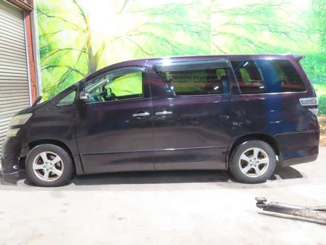 Toyota Vellfire 6