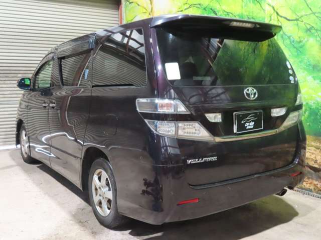 Toyota Vellfire 8