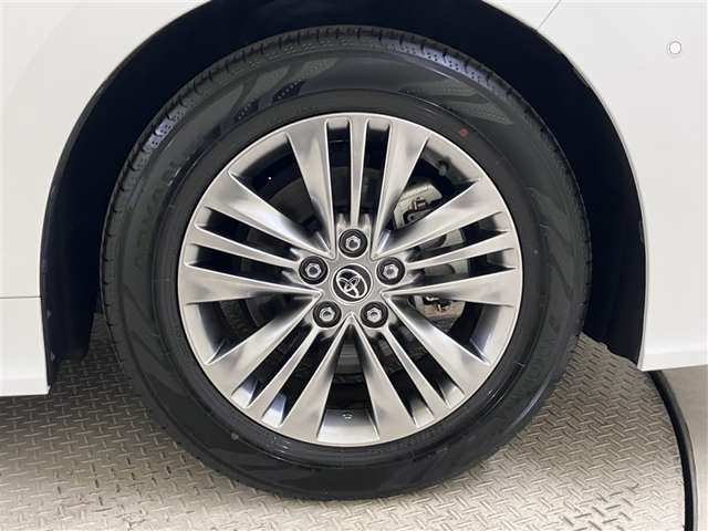 Toyota Alphard 8