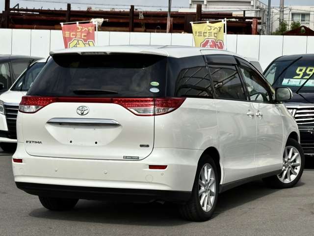 Toyota Estima 5