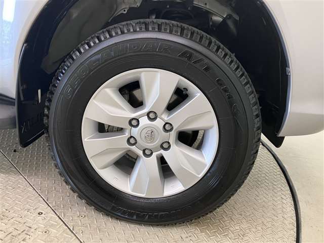 Toyota Hilux 8