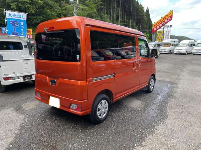 Toyota Pixis Van 9