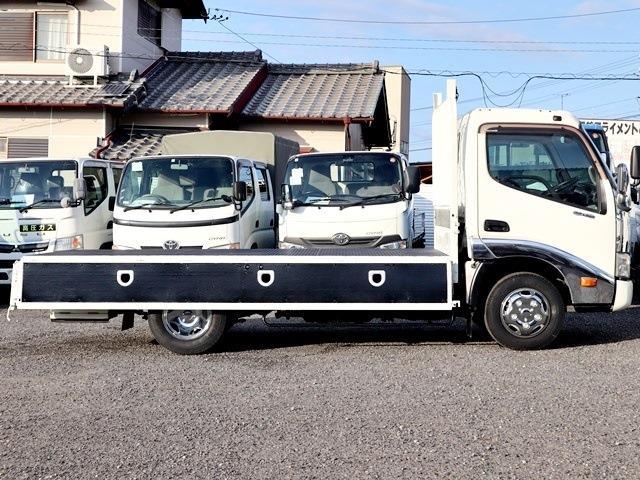 Hino Dutro 10