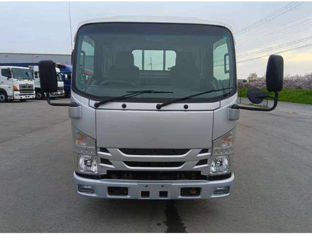 Isuzu Elf 3