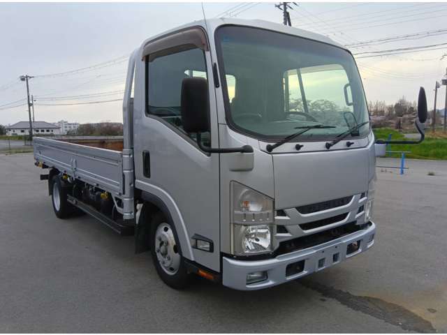 Isuzu Elf 4