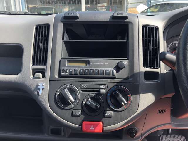 Nissan AD 11