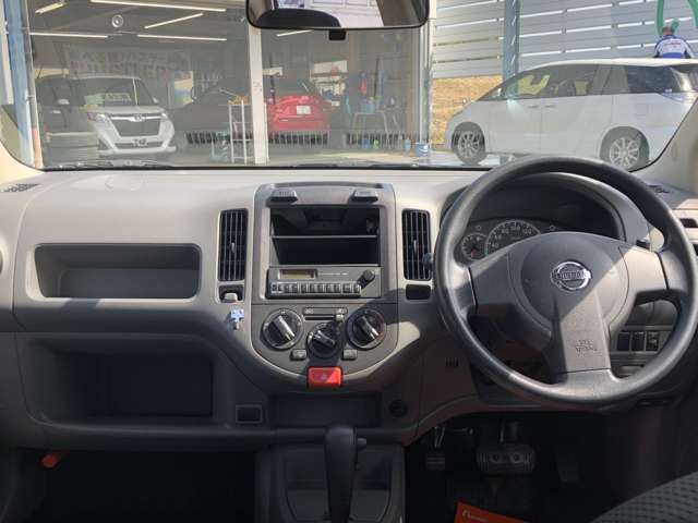 Nissan AD 10