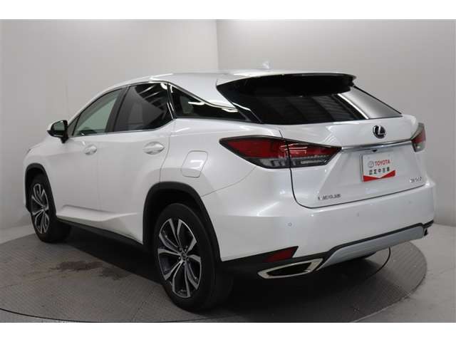 Lexus RX 7