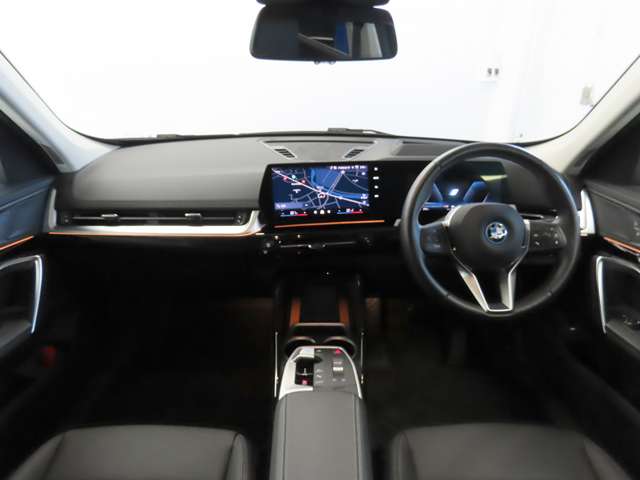 BMW iX1 6