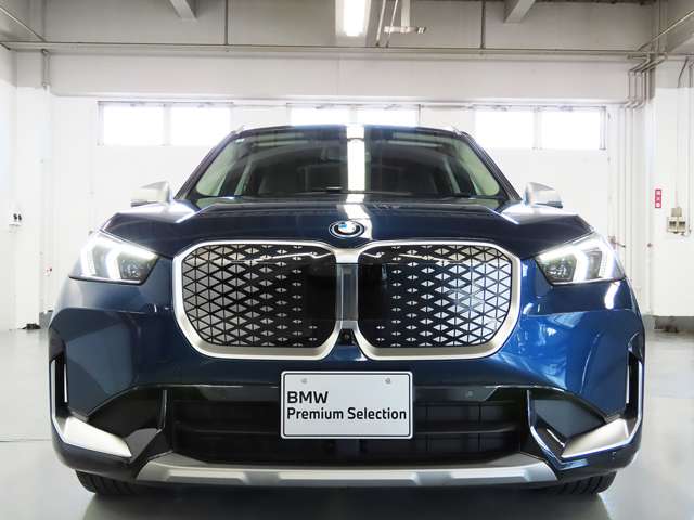 BMW iX1 10