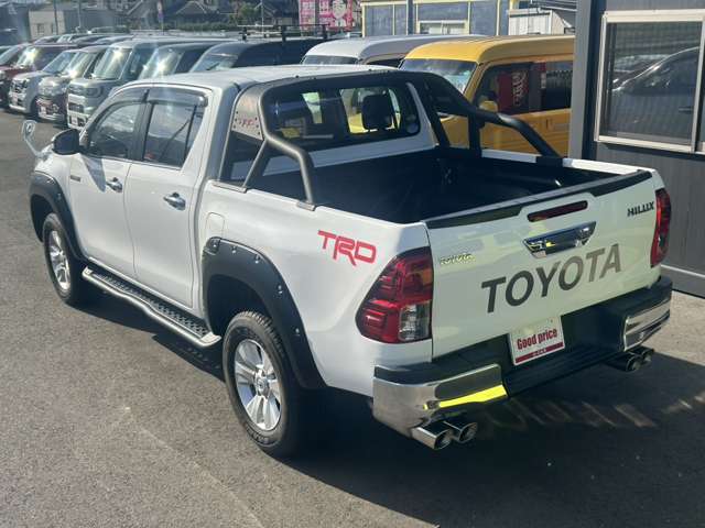 Toyota Hilux 4