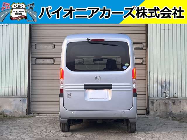 Honda N-VAN 10