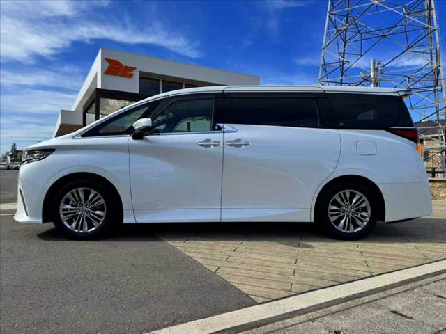 Toyota Alphard 11