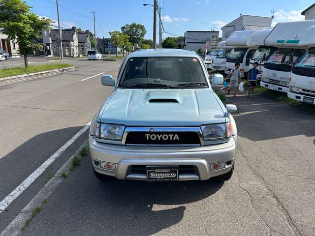 Toyota Hilux Surf 11